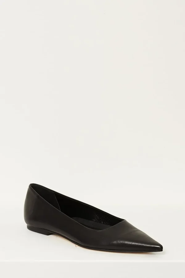 Aeyde Cassy leather flat
