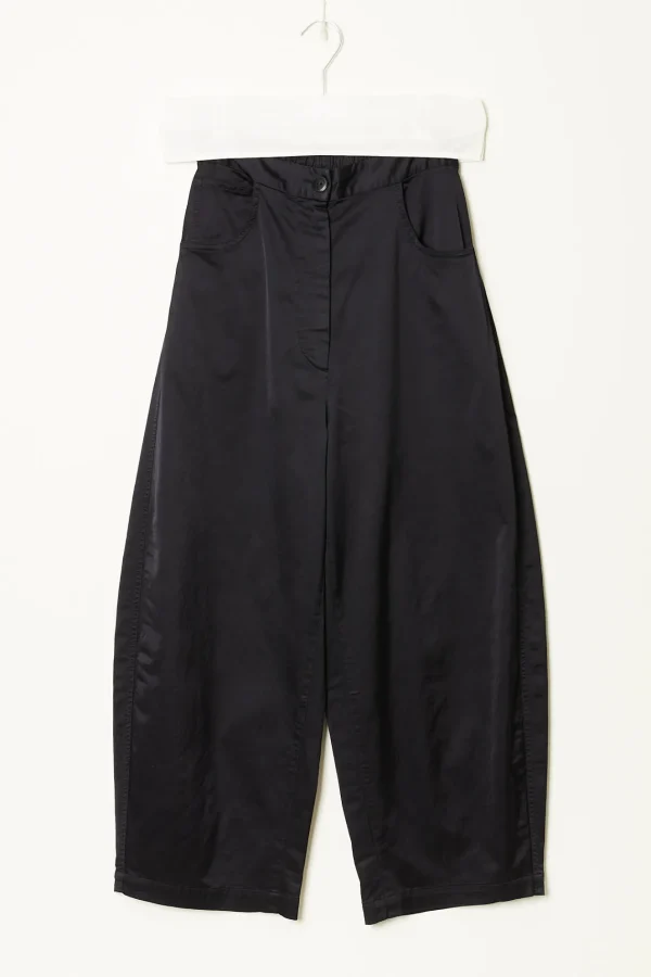 Cordera Satin curved pants