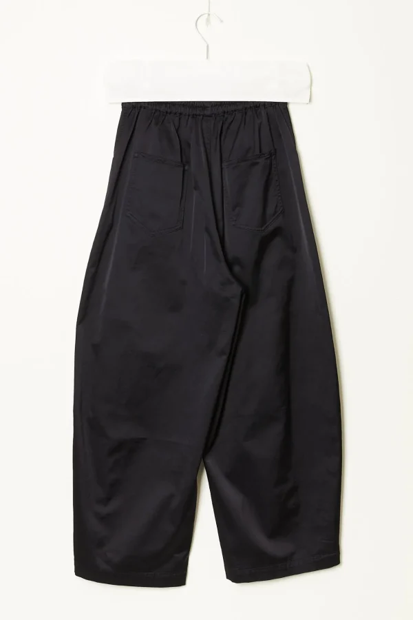 Cordera Satin curved pants
