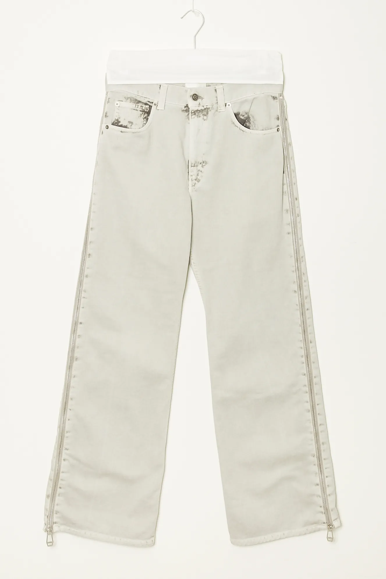 haikure_triuph_shiting_gr_0.webp Haikure Triuph shiting grey denim