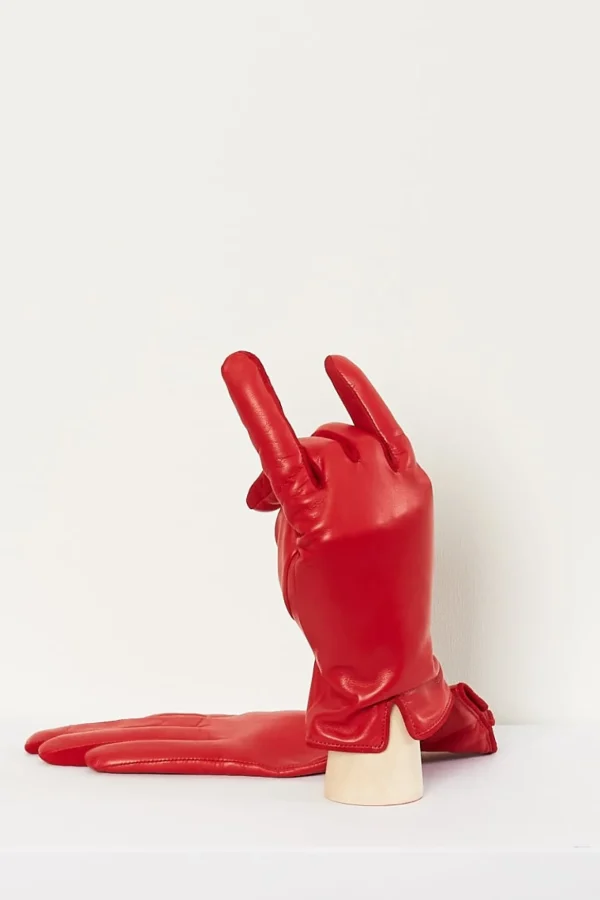 handsome Essentials leather gloves