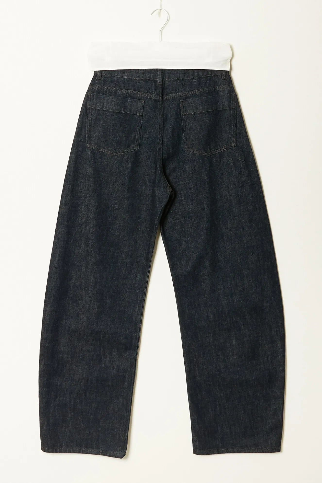 lemaire_high_waited_curve_1.webp Lemaire High waited curved pants