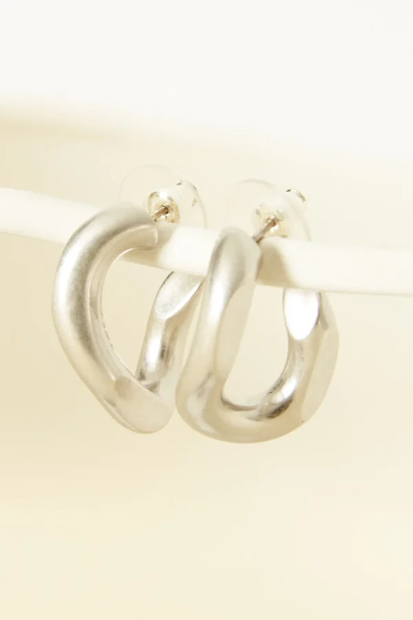 Small links hoops