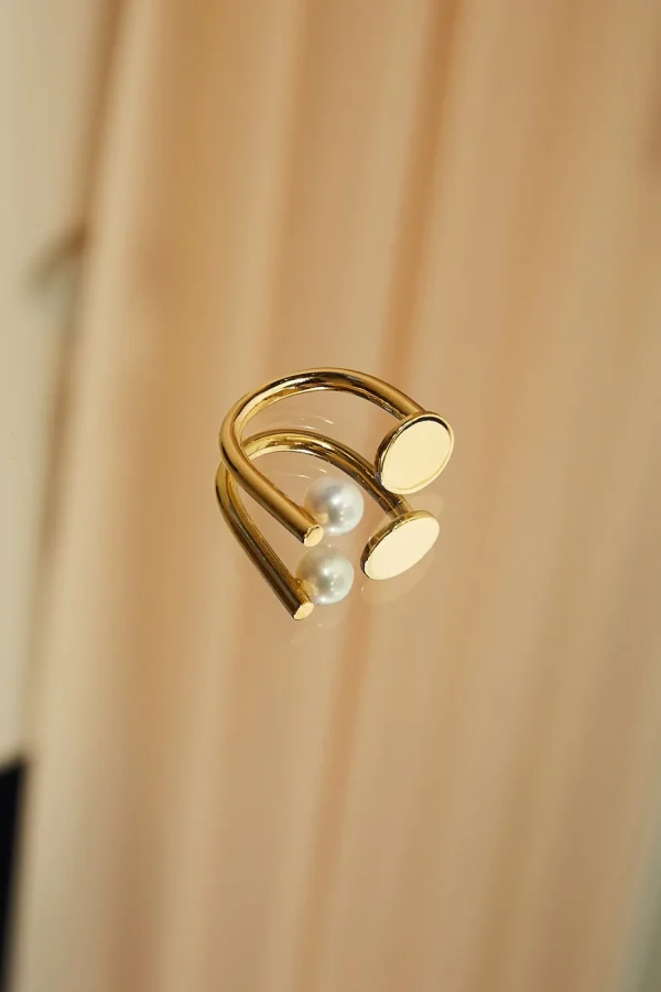 Studio Collect Discus ring with pearl