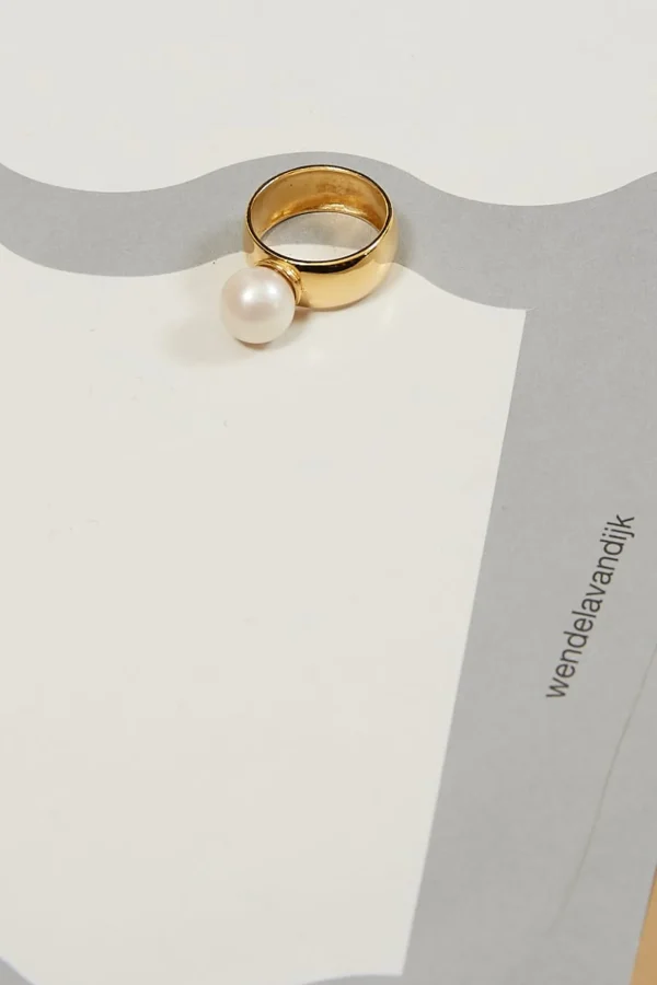 Studio Collect Pearl Ring