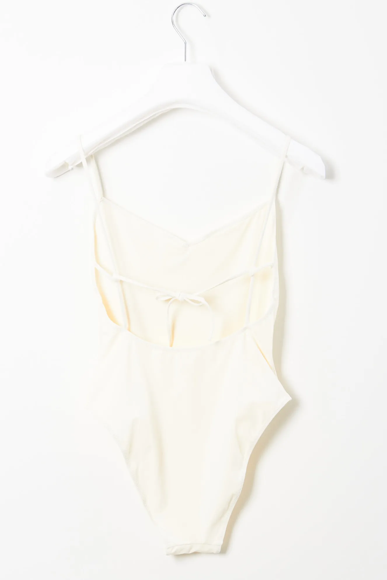 ventiquattro_vneck_swimsu_1.webp Ventiquattro V-neck swimsuit