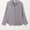 Xirena Scout chelsea gauze shirt