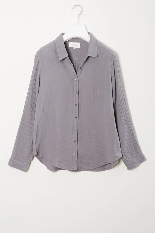 Xirena Scout chelsea gauze shirt